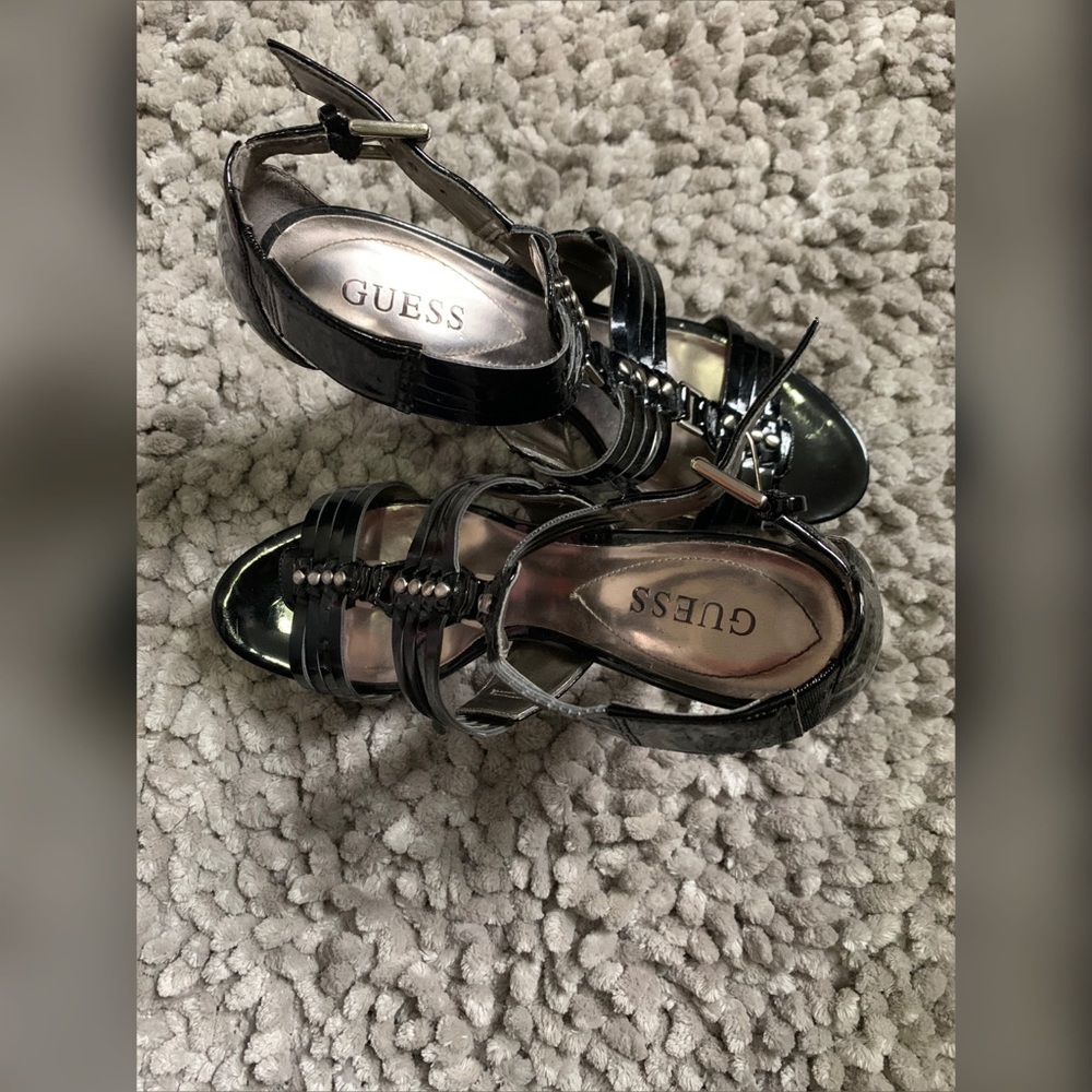 GUESS Black WARDE Patent Platform Sandals